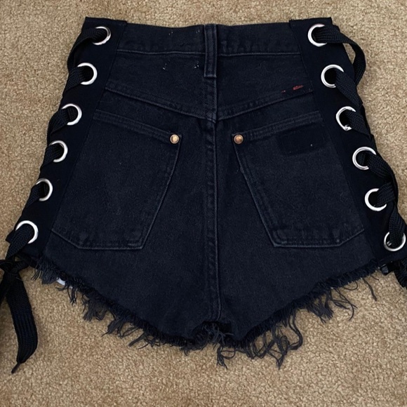 Furst of a kind shorts - Picture 2 of 3